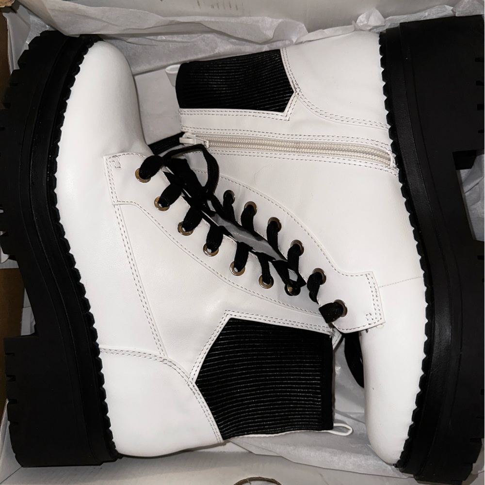 INDIGO RD. IRWILDER BOOTS 🖤🤍
